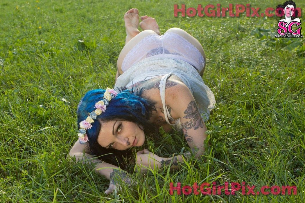[Suicide Girls] Riae - Spring Equinox
