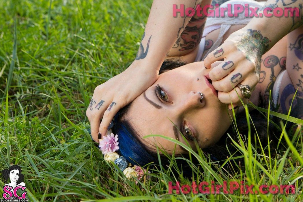 [Suicide Girls] Riae - Spring Equinox