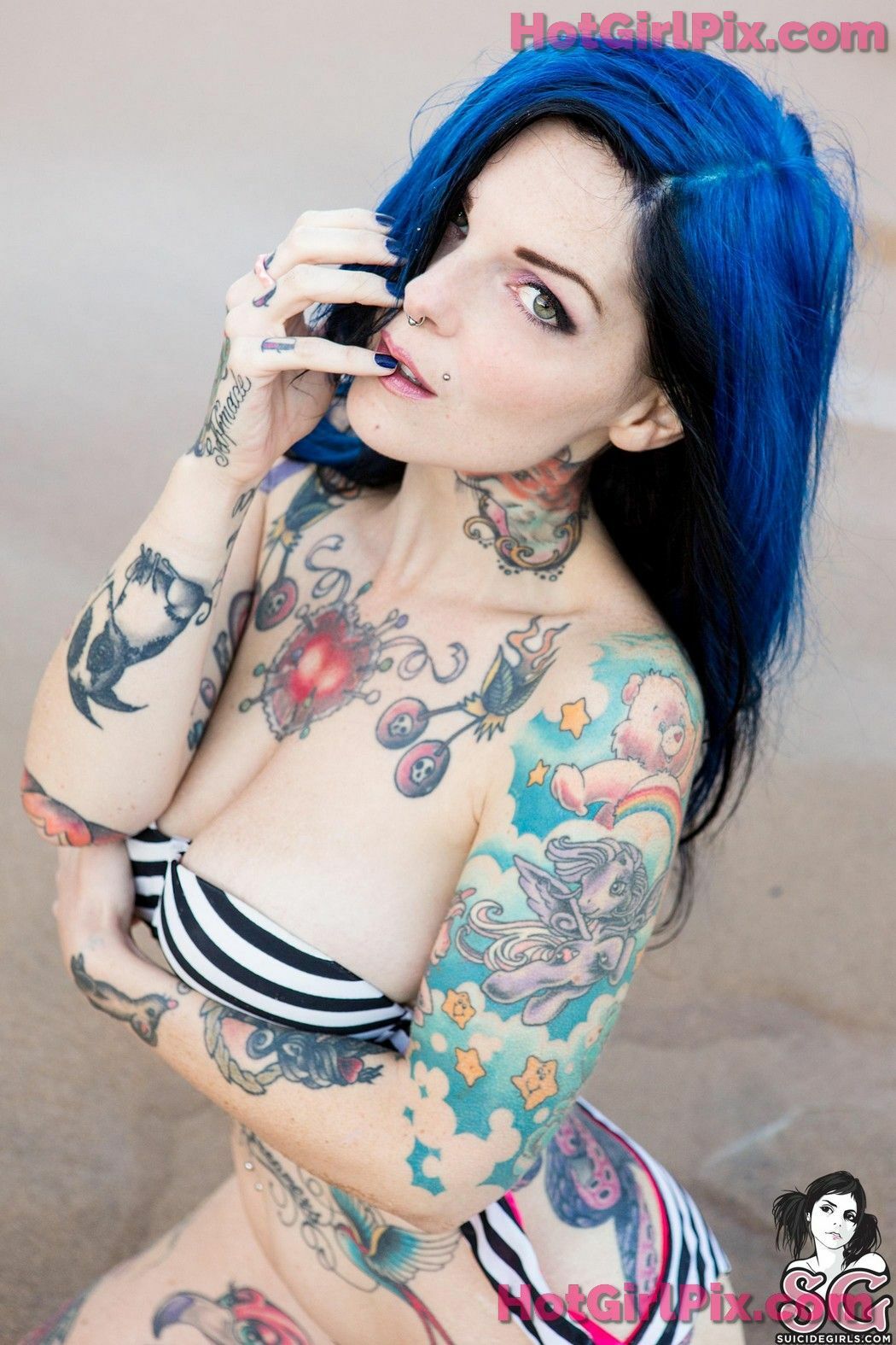 [Suicide Girls] Riae - Rising From the Waves