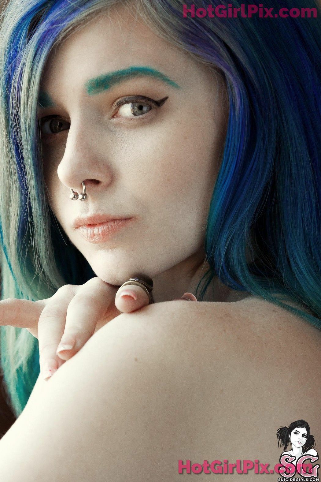 [Suicide Girls] Ramen - Silk Dreams