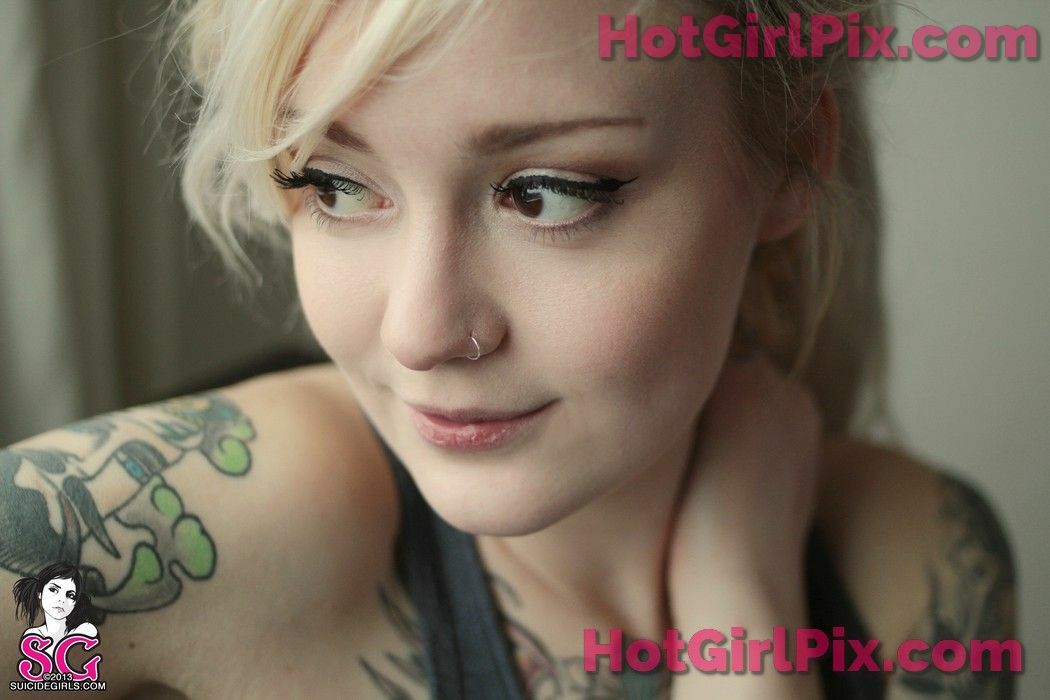 [Suicide Girls] Rosemo - Space Rose
