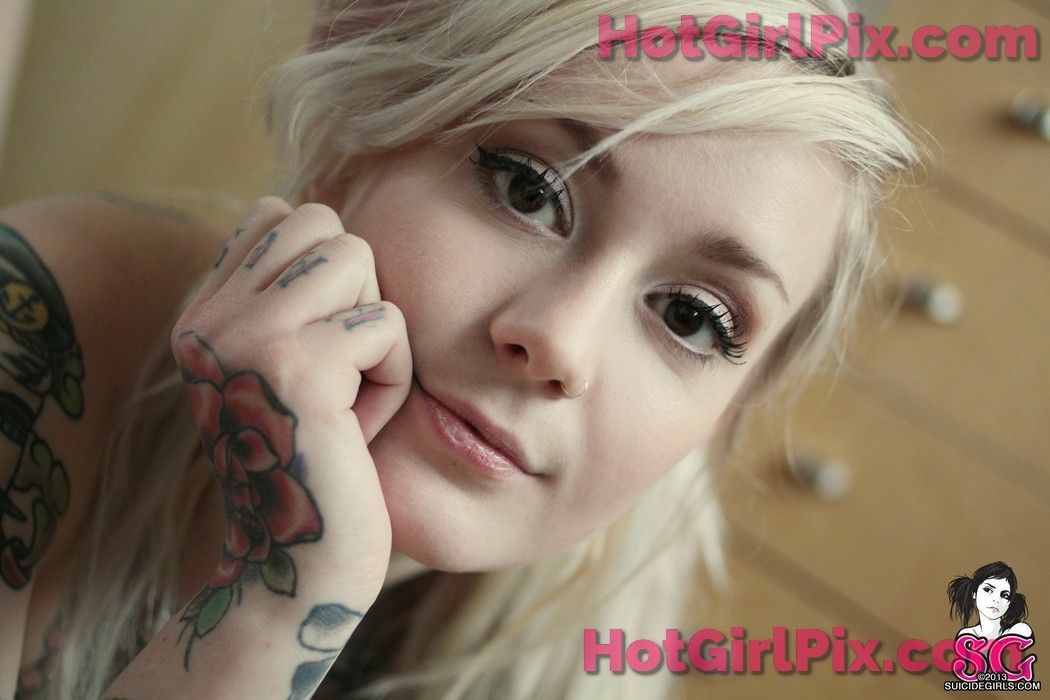 [Suicide Girls] Rosemo - Space Rose