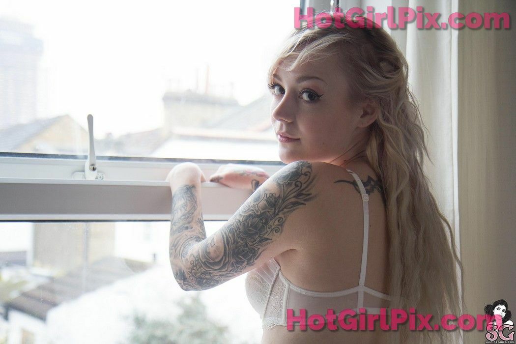 [Suicide Girls] Rosemo - Little Mona Lisa