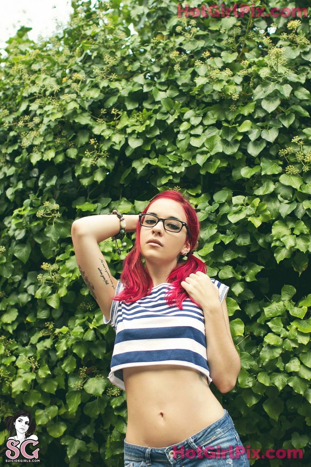 [Suicide Girls] Saria - Little Illusion Machine