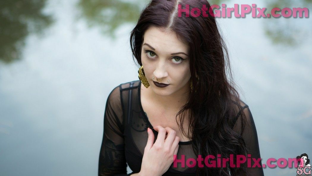 [Suicide Girls] Sairyn - Swamp Hex