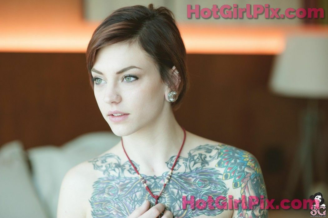 [Suicide Girls] Sabbbre - Swelter