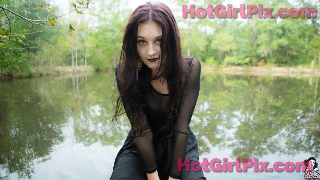 [Suicide Girls] Sairyn - Swamp Hex