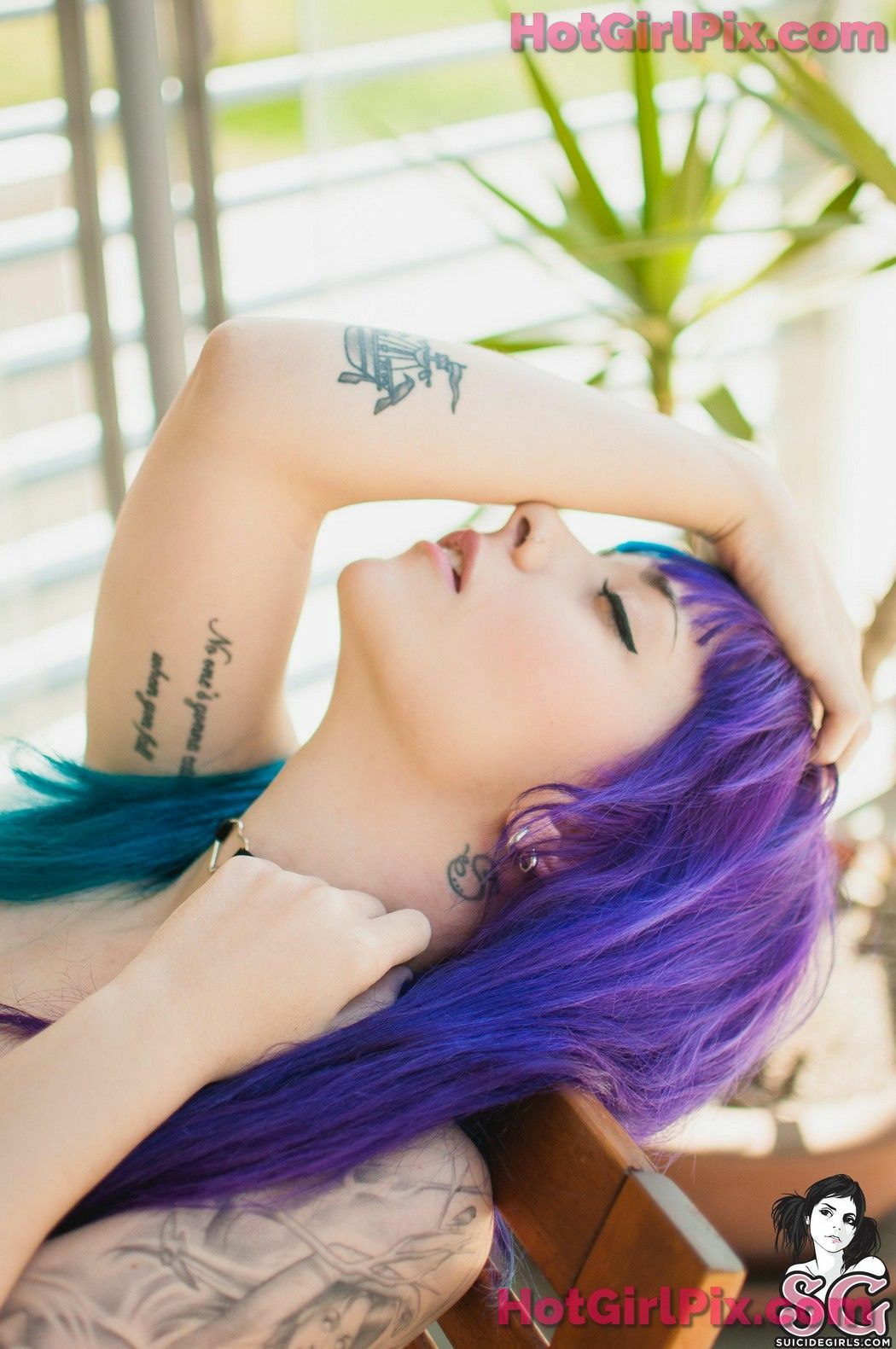 [Suicide Girls] Saria - Good Morning Breeze