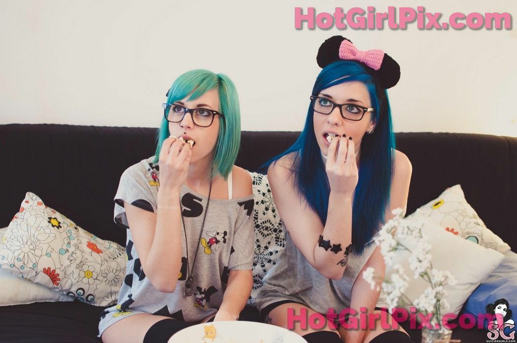 [Suicide Girls] Saria - Minnie Miny Moe (with Yotsuba)
