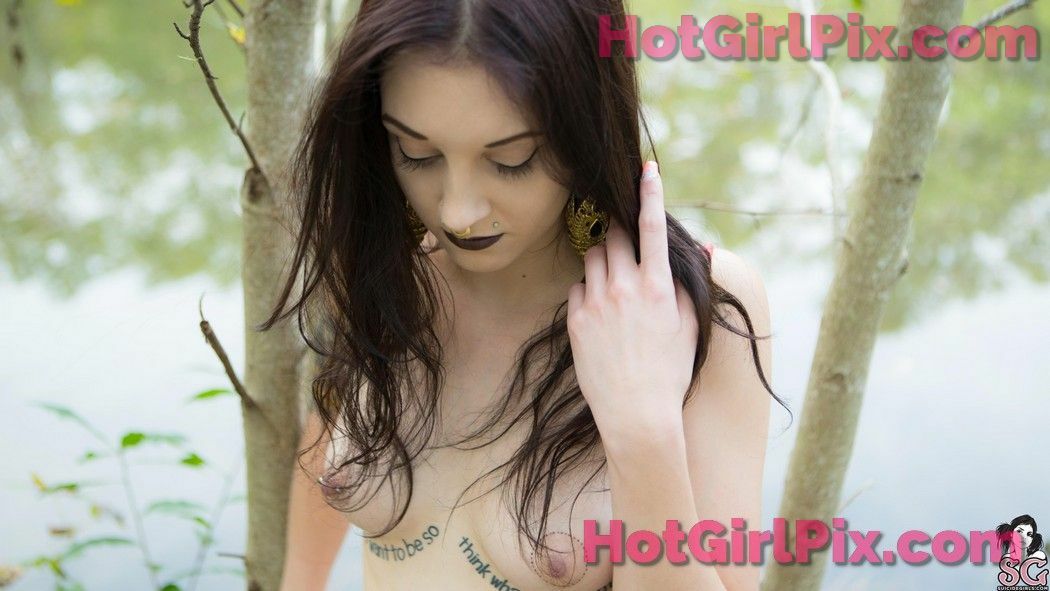 [Suicide Girls] Sairyn - Swamp Hex