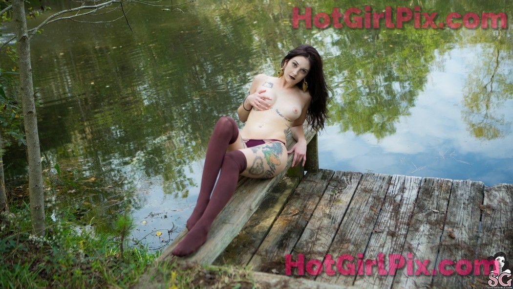 [Suicide Girls] Sairyn - Swamp Hex