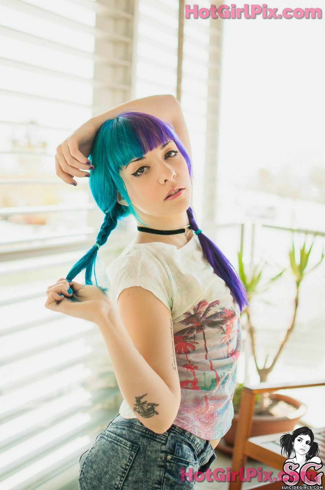 [Suicide Girls] Saria - Good Morning Breeze