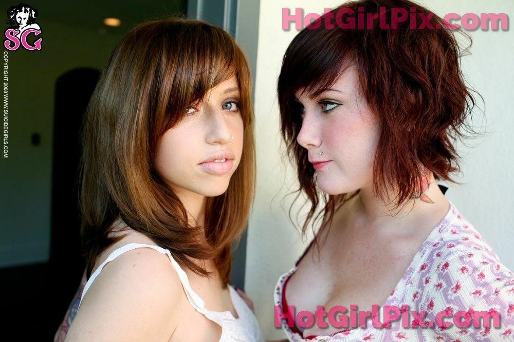 [Suicide Girls] Sash & Desdemonia - Alone Together Cover Photo