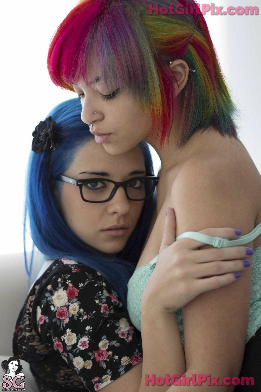 [Suicide Girls] Saria - Minuet Of Forest (with Lua)