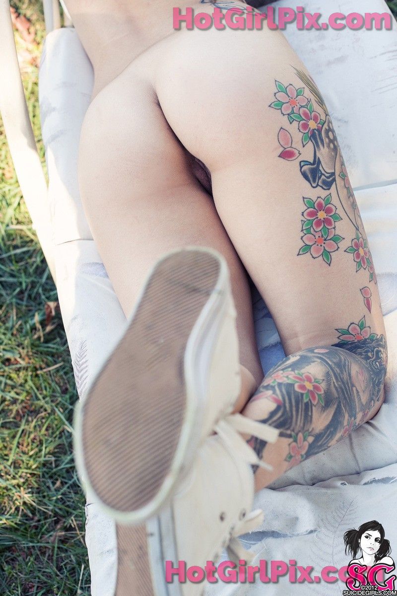 [Suicide Girls] Carrina - Verite