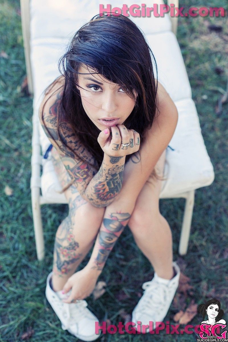 [Suicide Girls] Carrina - Verite