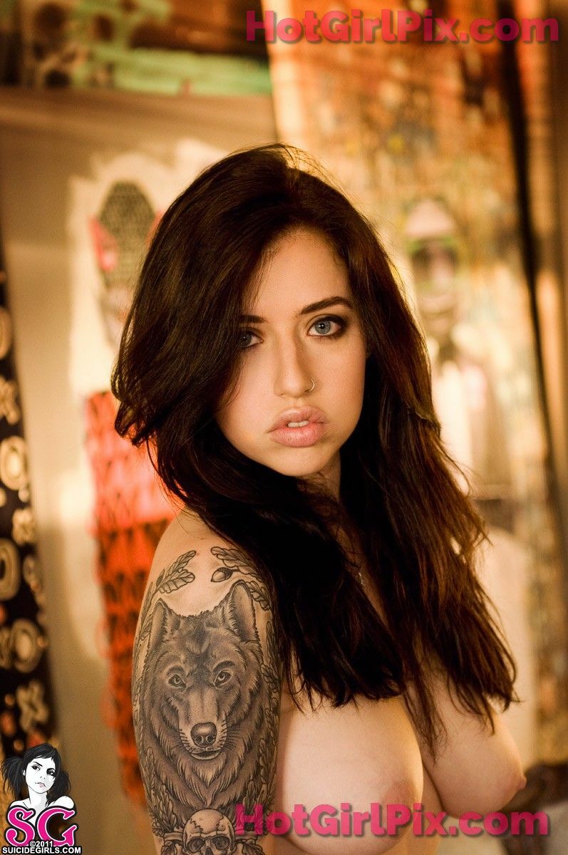 [Suicide Girls] Sash - Nirvana