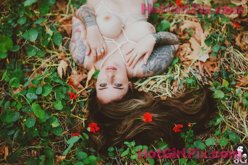 [Suicide Girls] Sash - Vineland