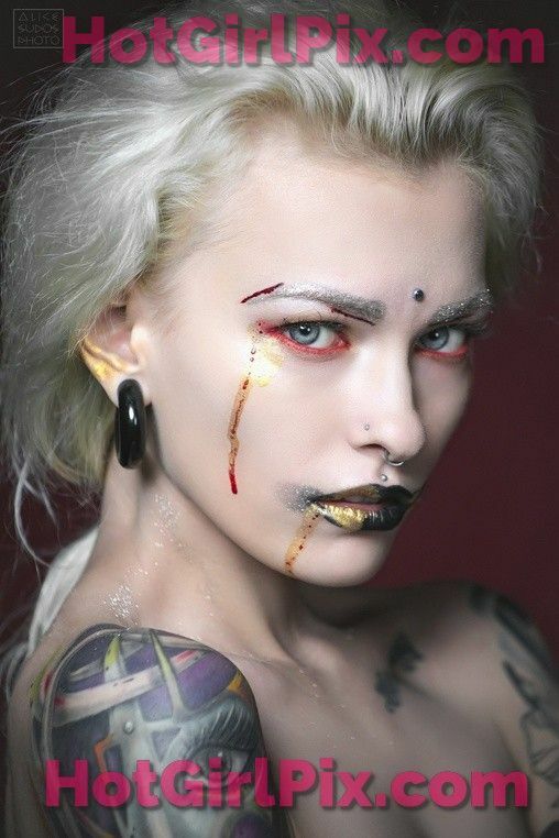 [Suicide Girls] Sashabrink - Halloween
