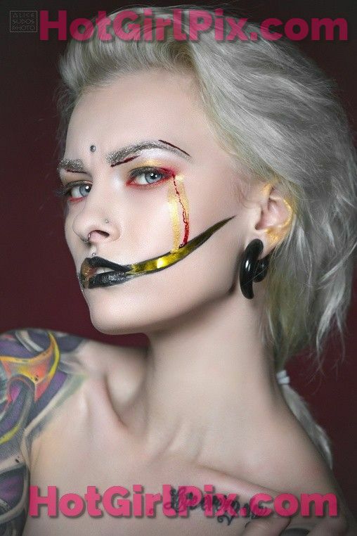 [Suicide Girls] Sashabrink - Halloween