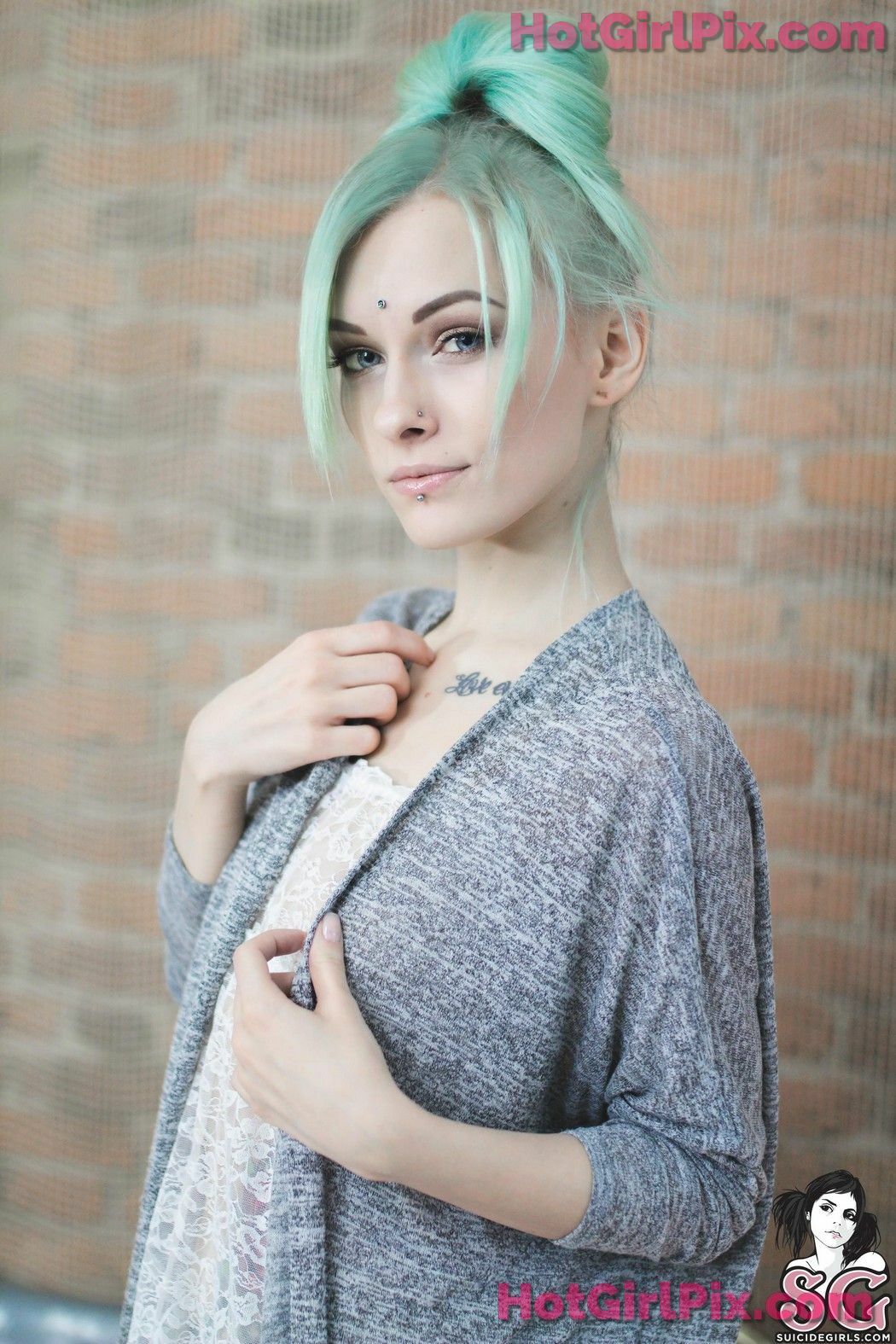 [Suicide Girls] Sashabrink - Perfect Skin