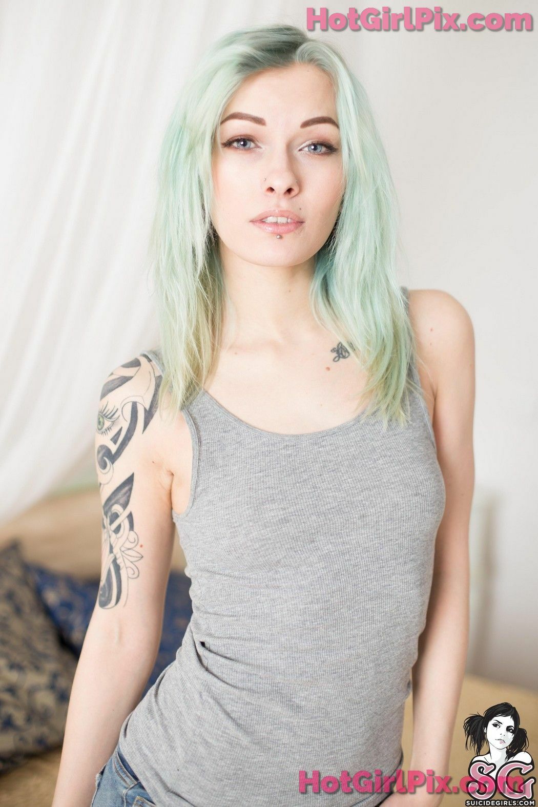 [Suicide Girls] Sashabrink - Voile