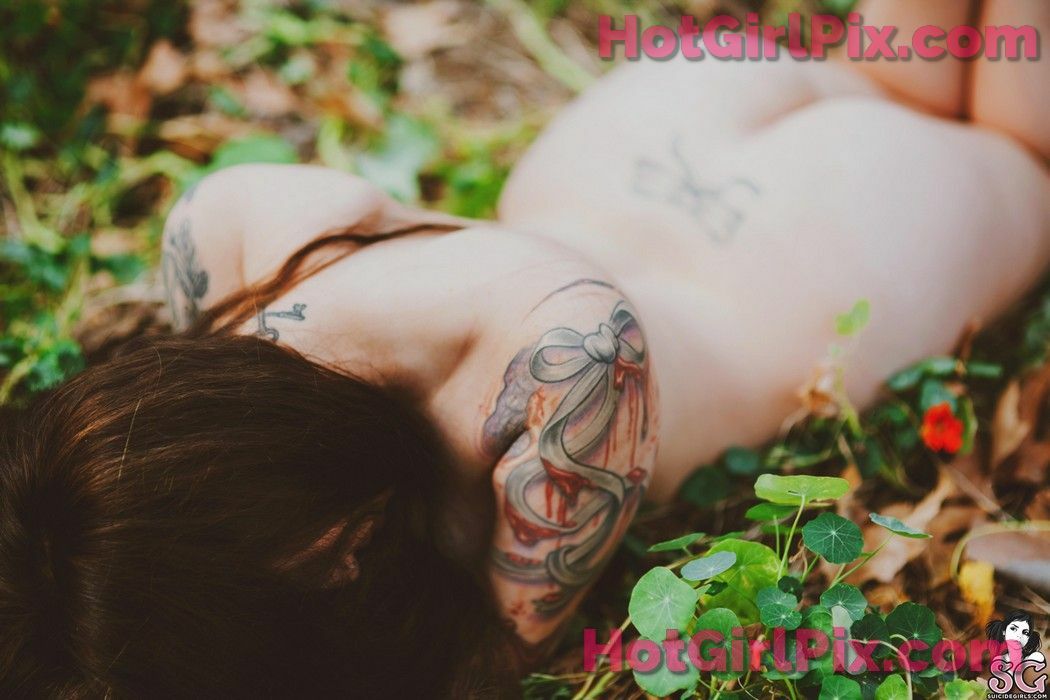 [Suicide Girls] Sash - Vineland