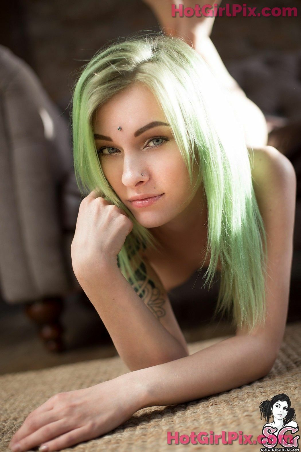 [Suicide Girls] Sashabrink - The Heat of the Sun