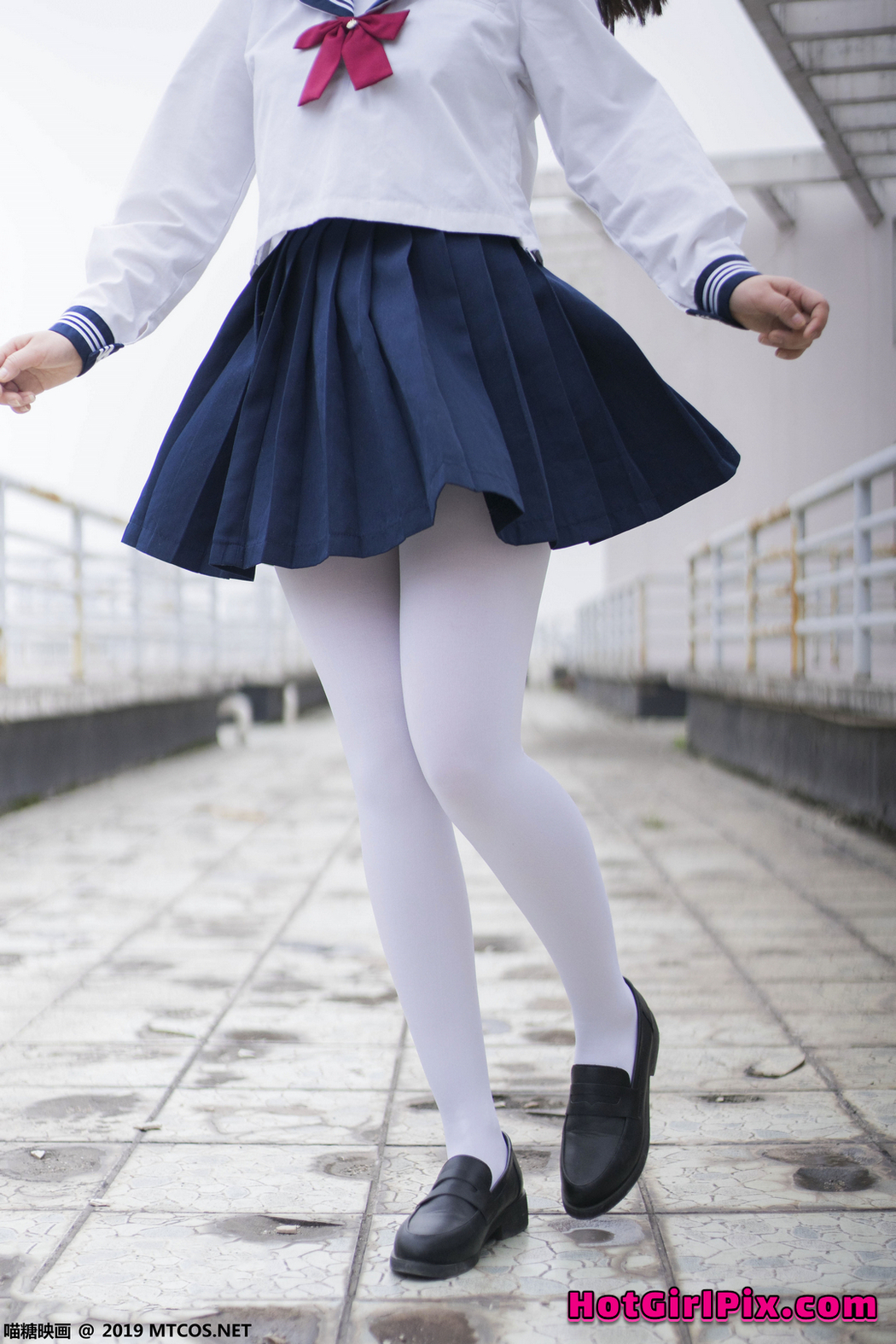 [MTCos] 喵糖映画 Vol.067 半度度度喵 喵喵的白丝水手服