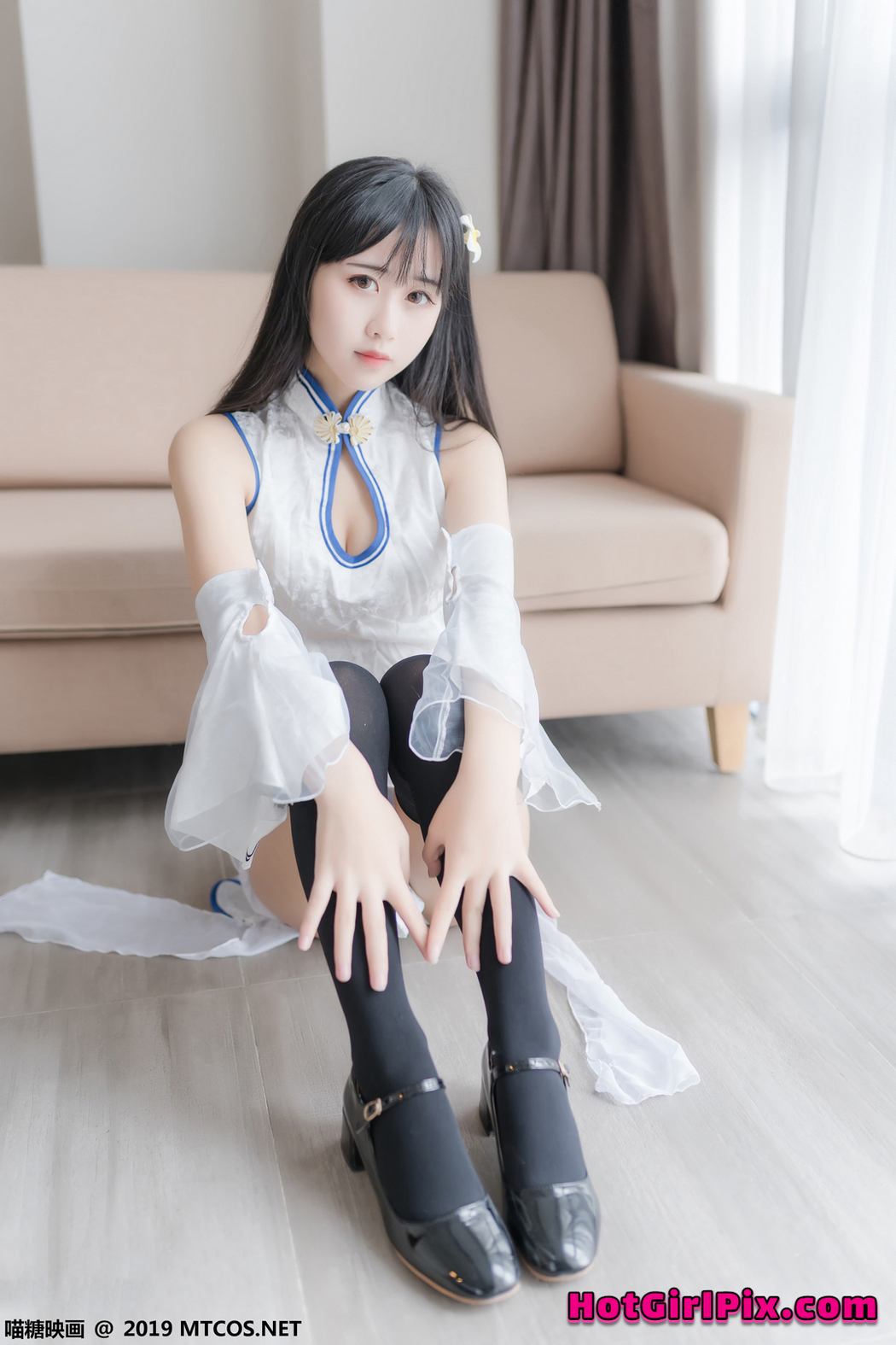 [MTCos] 喵糖映画 Vol.066 萌芽儿o0 旗袍半截袜