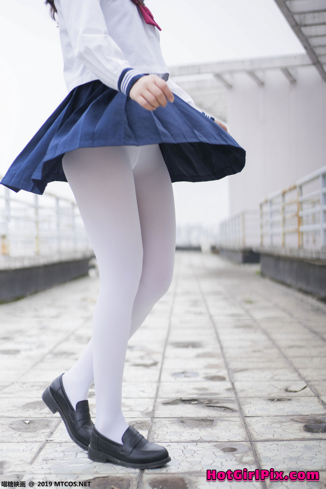 [MTCos] 喵糖映画 Vol.067 半度度度喵 喵喵的白丝水手服