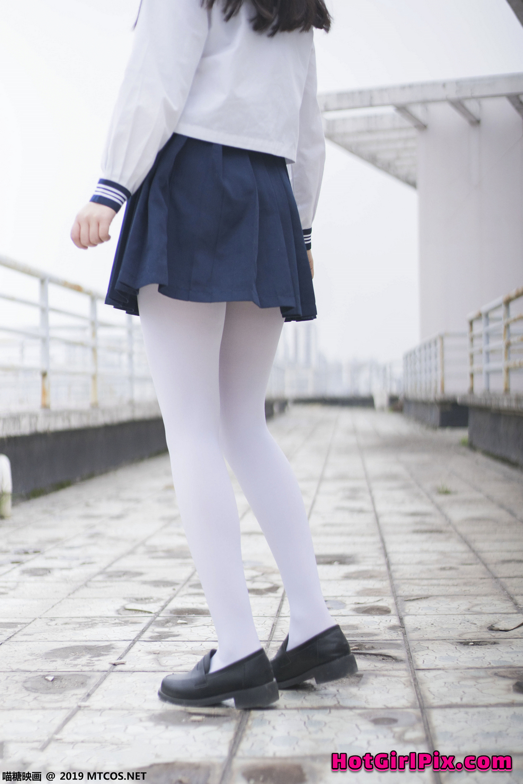 [MTCos] 喵糖映画 Vol.067 半度度度喵 喵喵的白丝水手服