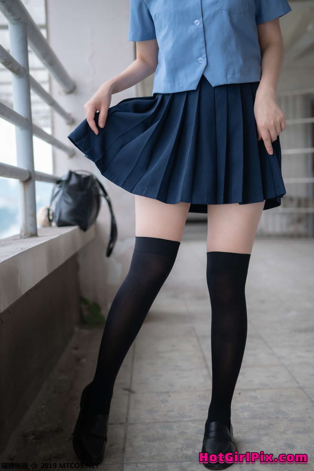 [MTCos] 喵糖映画 Vol.070 半度度度喵 小黄帽女孩