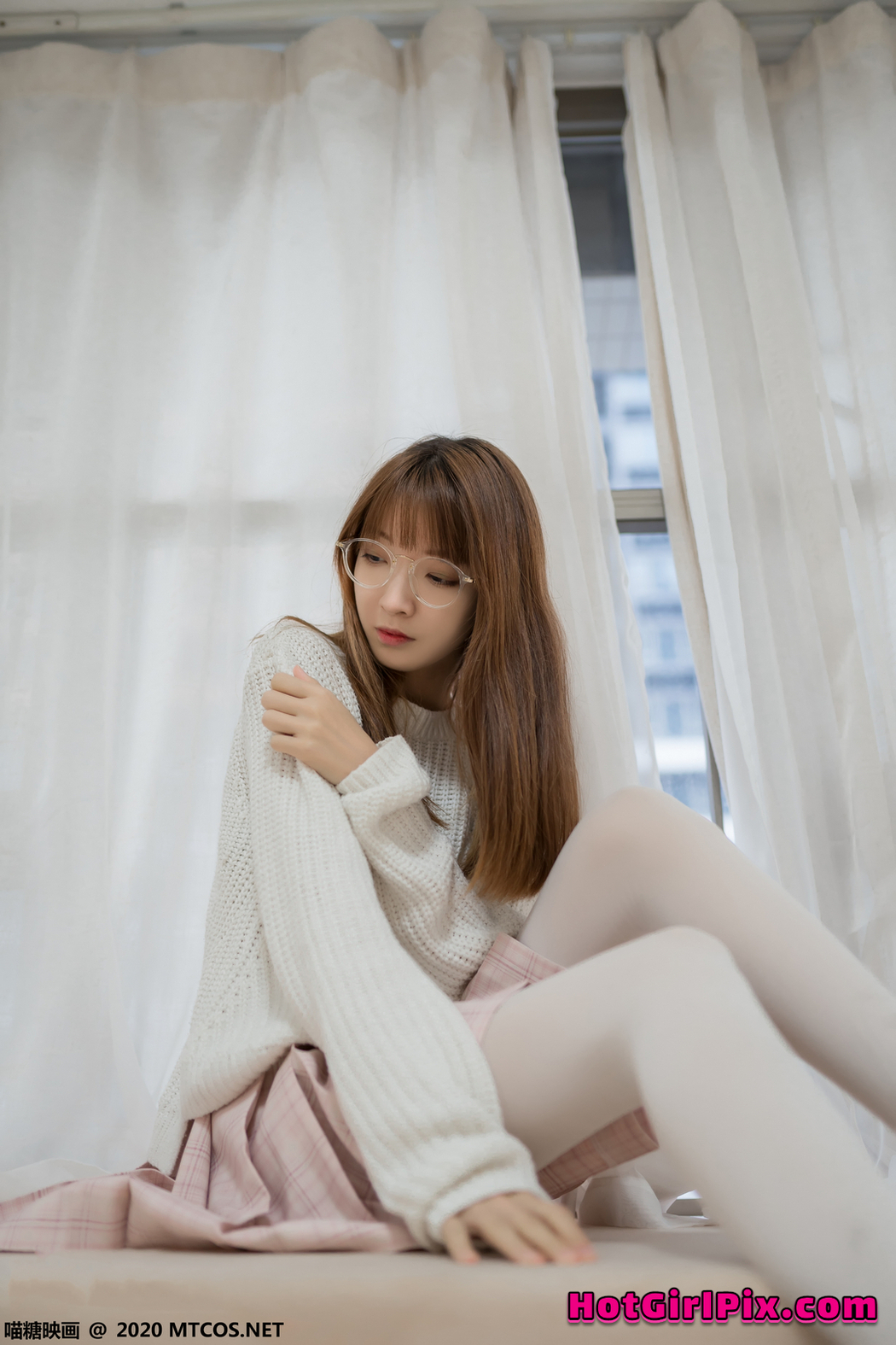 [MTCos] 喵糖映画 Vol.077 粉格裙的眼睛娘