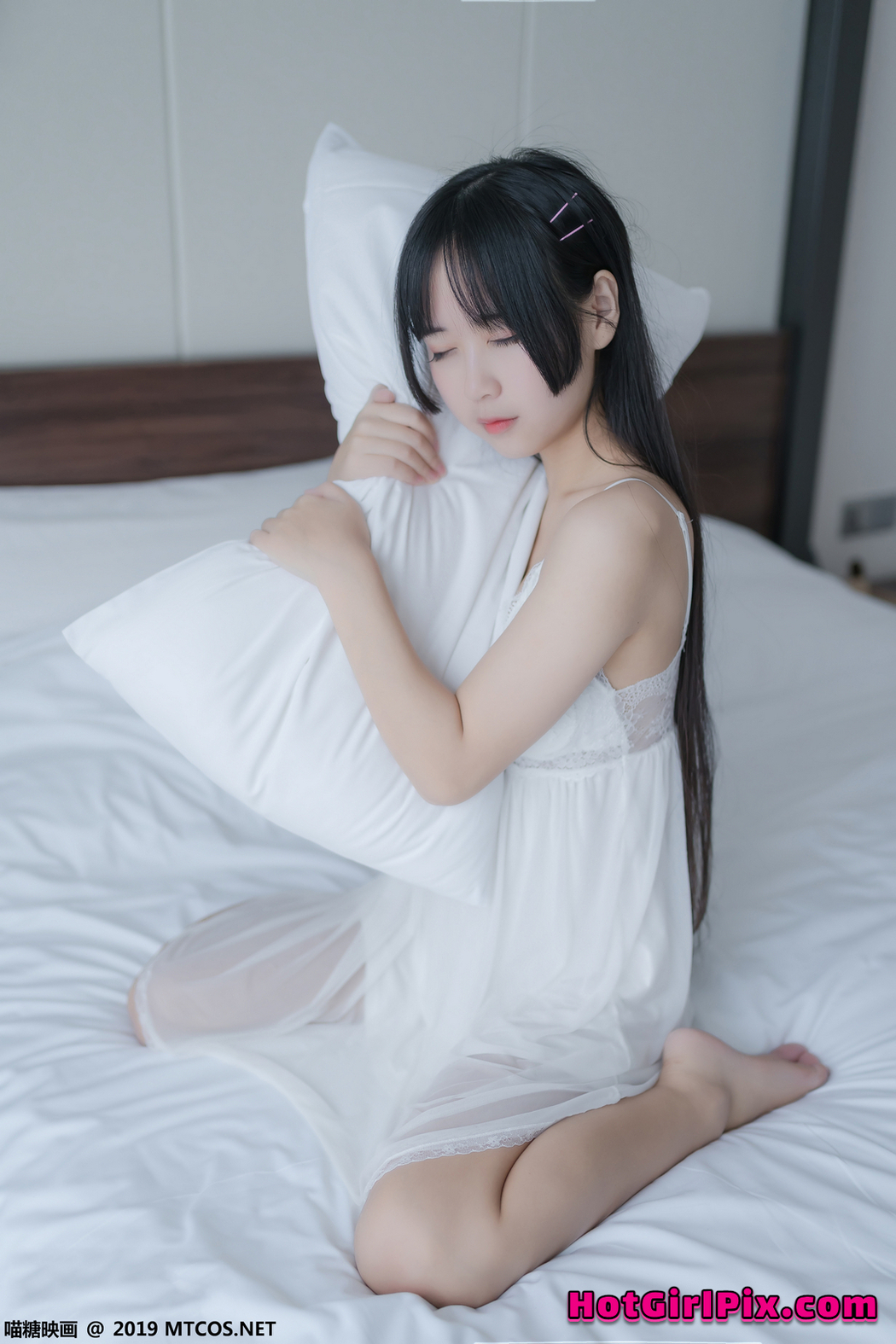 [MTCos] 喵糖映画 Vol.069 萌芽儿o0 白纱裙