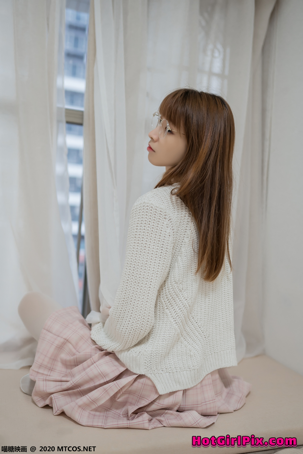 [MTCos] 喵糖映画 Vol.077 粉格裙的眼睛娘