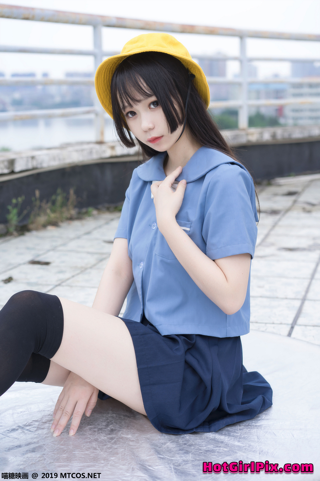 [MTCos] 喵糖映画 Vol.070 半度度度喵 小黄帽女孩