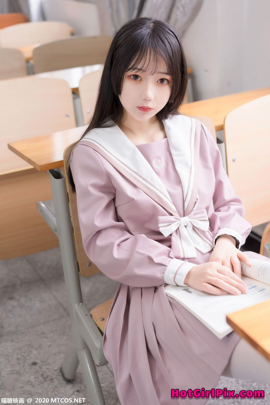 [MTCos] 喵糖映画 Vol.074 半度度度喵 粉色JK小姐姐 Cover Photo