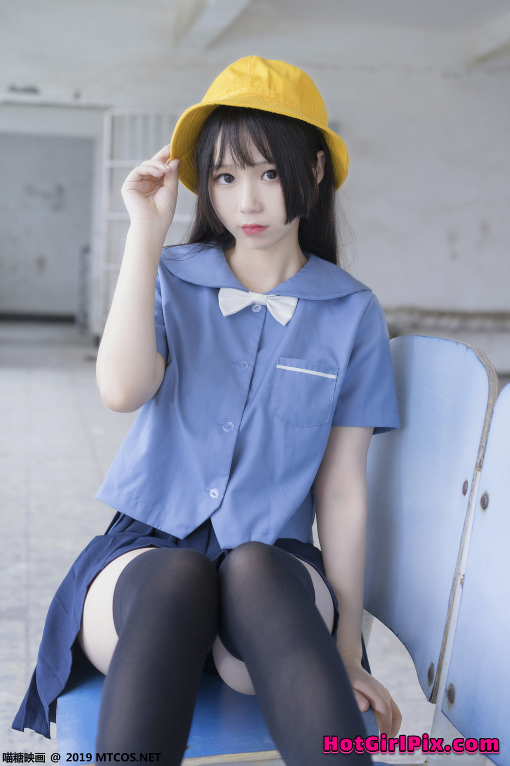 [MTCos] 喵糖映画 Vol.070 半度度度喵 小黄帽女孩