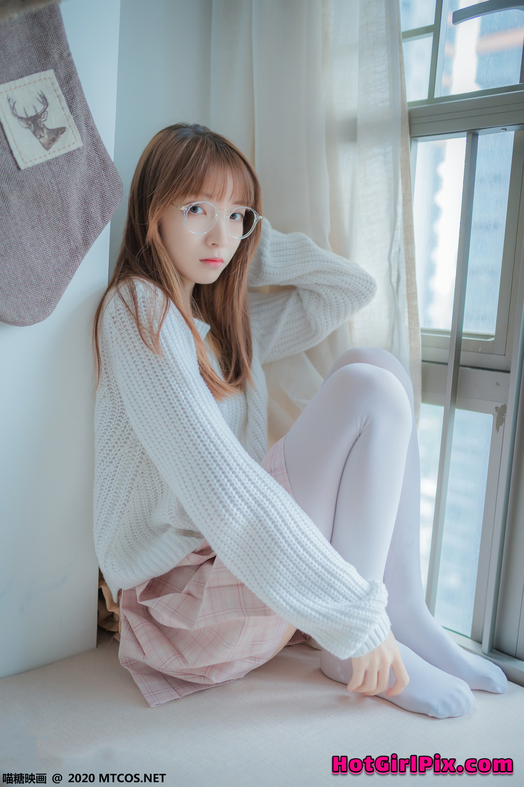 [MTCos] 喵糖映画 Vol.077 粉格裙的眼睛娘