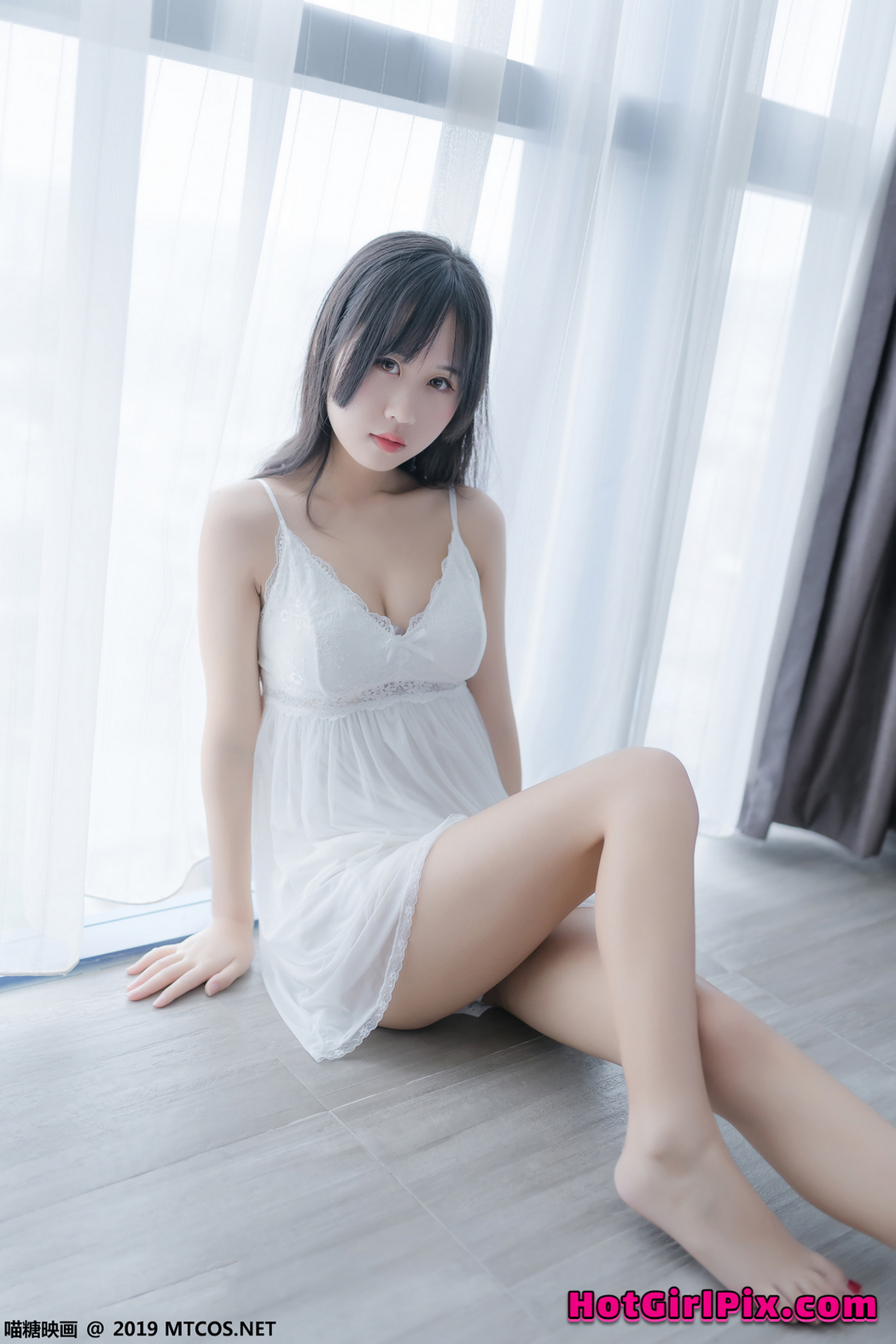[MTCos] 喵糖映画 Vol.069 萌芽儿o0 白纱裙