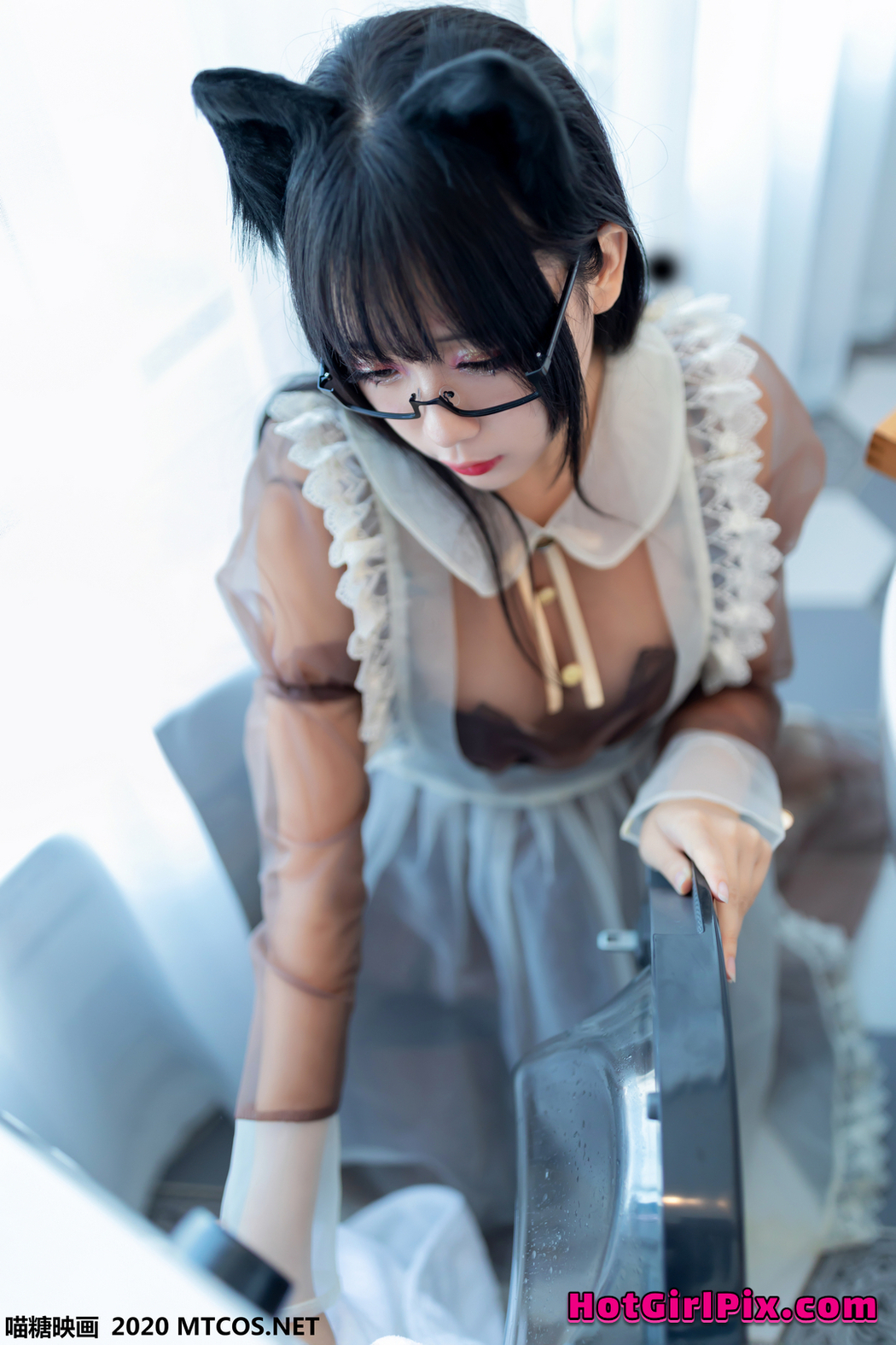 [MTCos] 喵糖映画 Vol.125 棕色透明女佣