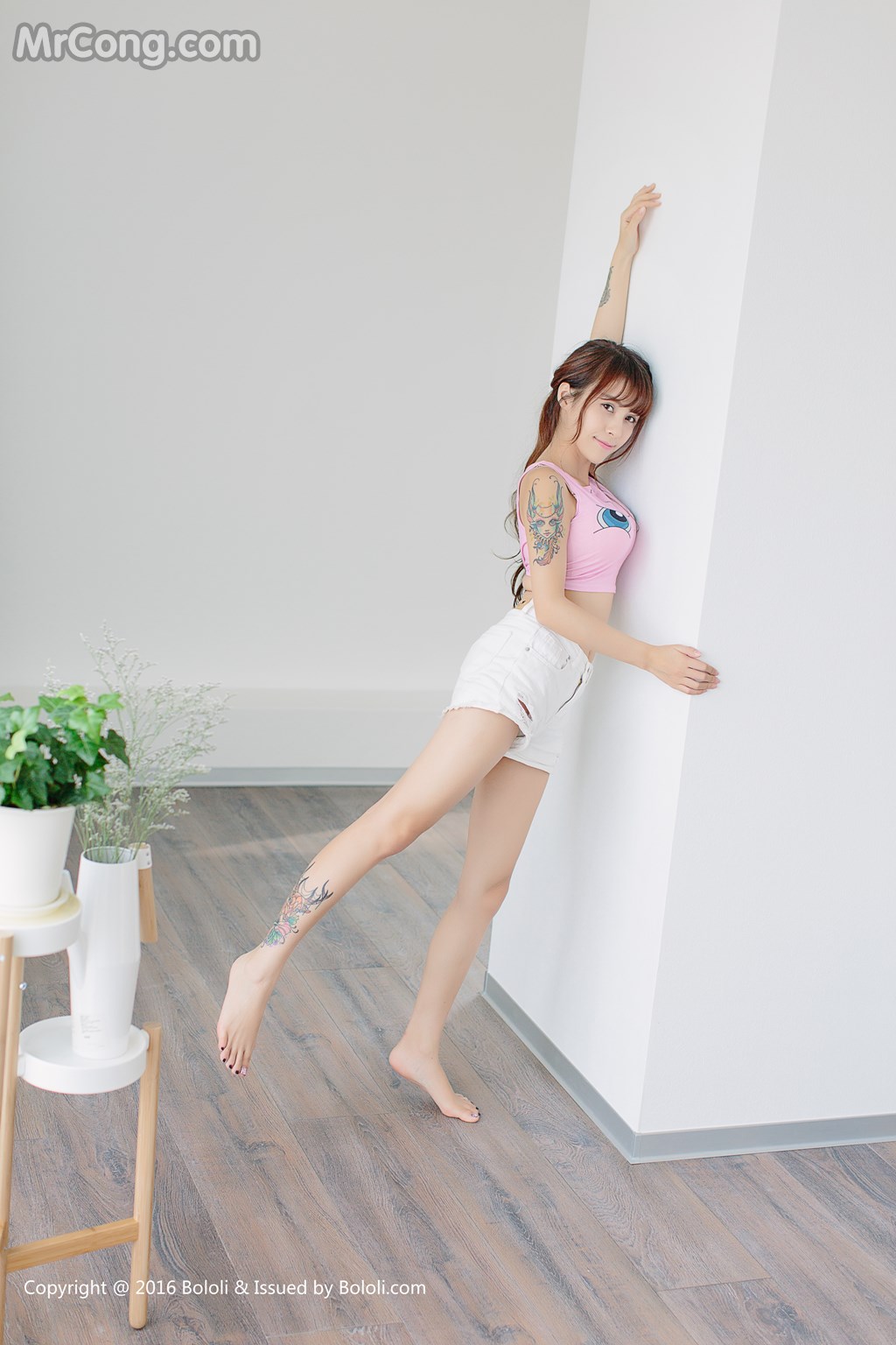 Kimoe Vol.002: Xia Mei Jiang (夏美酱) v&agrave; Qiu Qiu Zhou Wen (球球周闻) (41 images)