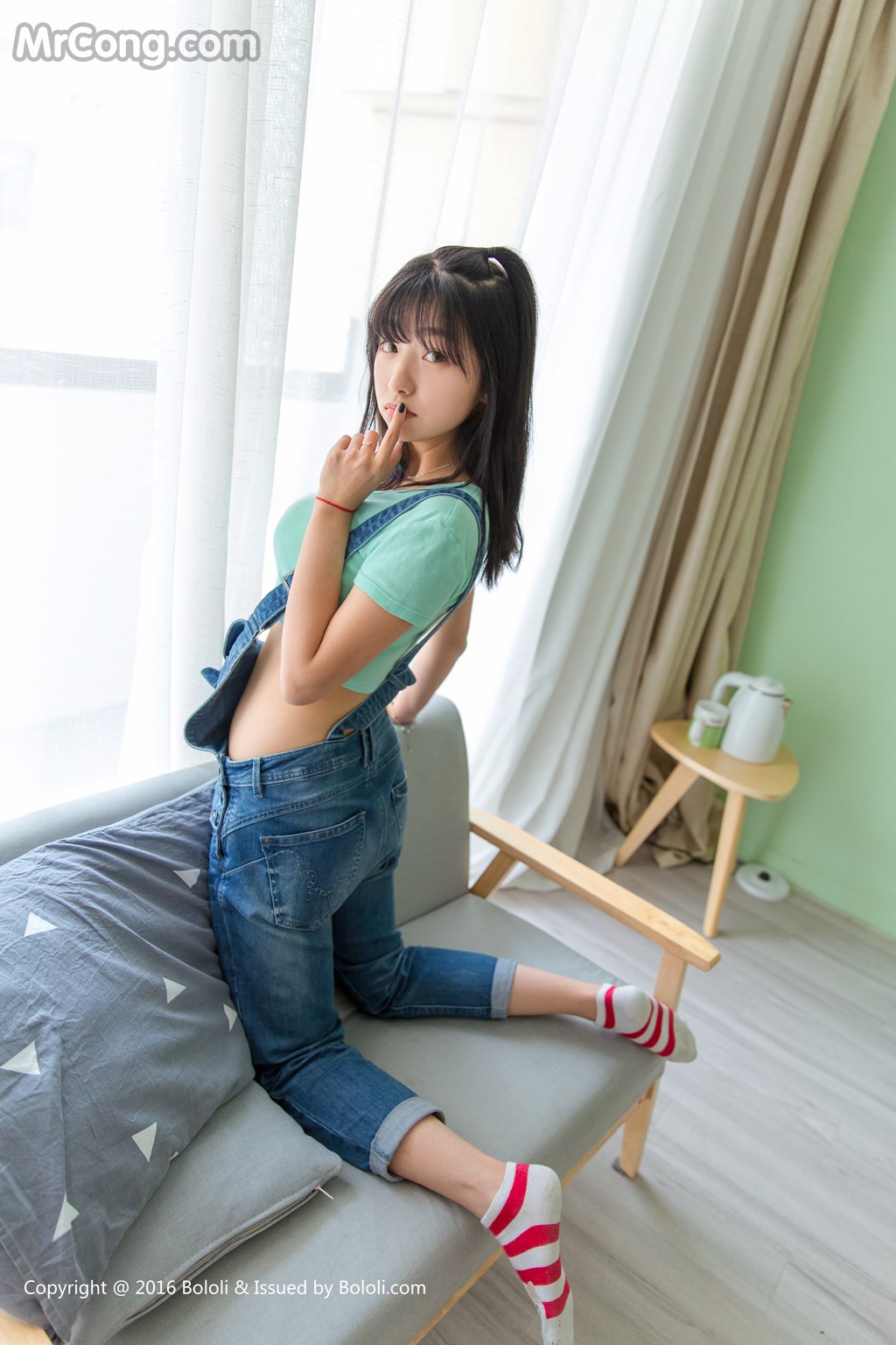 Kimoe Vol.001: Qiu Qiu Zhou Wen (球球周闻) (42 images)