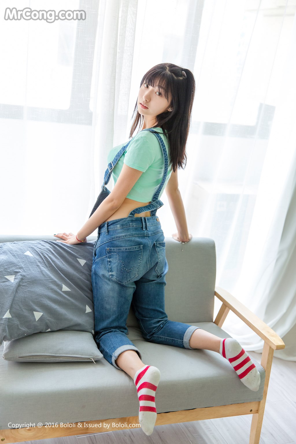 Kimoe Vol.001: Qiu Qiu Zhou Wen (球球周闻) (42 images)