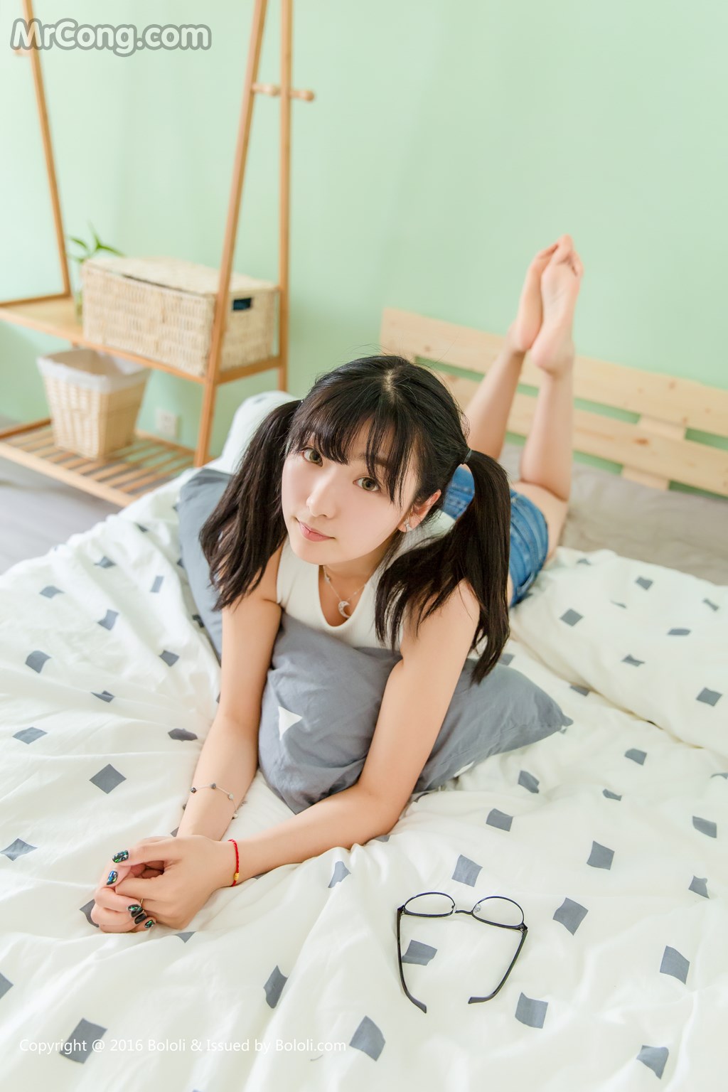 Kimoe Vol.001: Qiu Qiu Zhou Wen (球球周闻) (42 images)