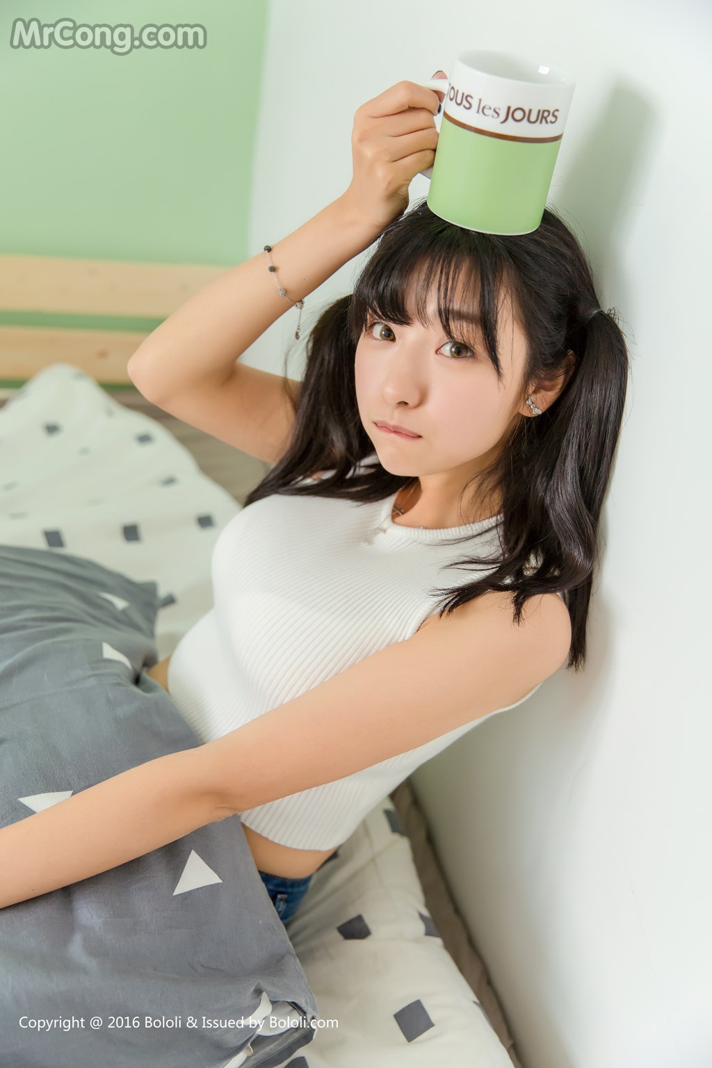Kimoe Vol.001: Qiu Qiu Zhou Wen (球球周闻) (42 images)