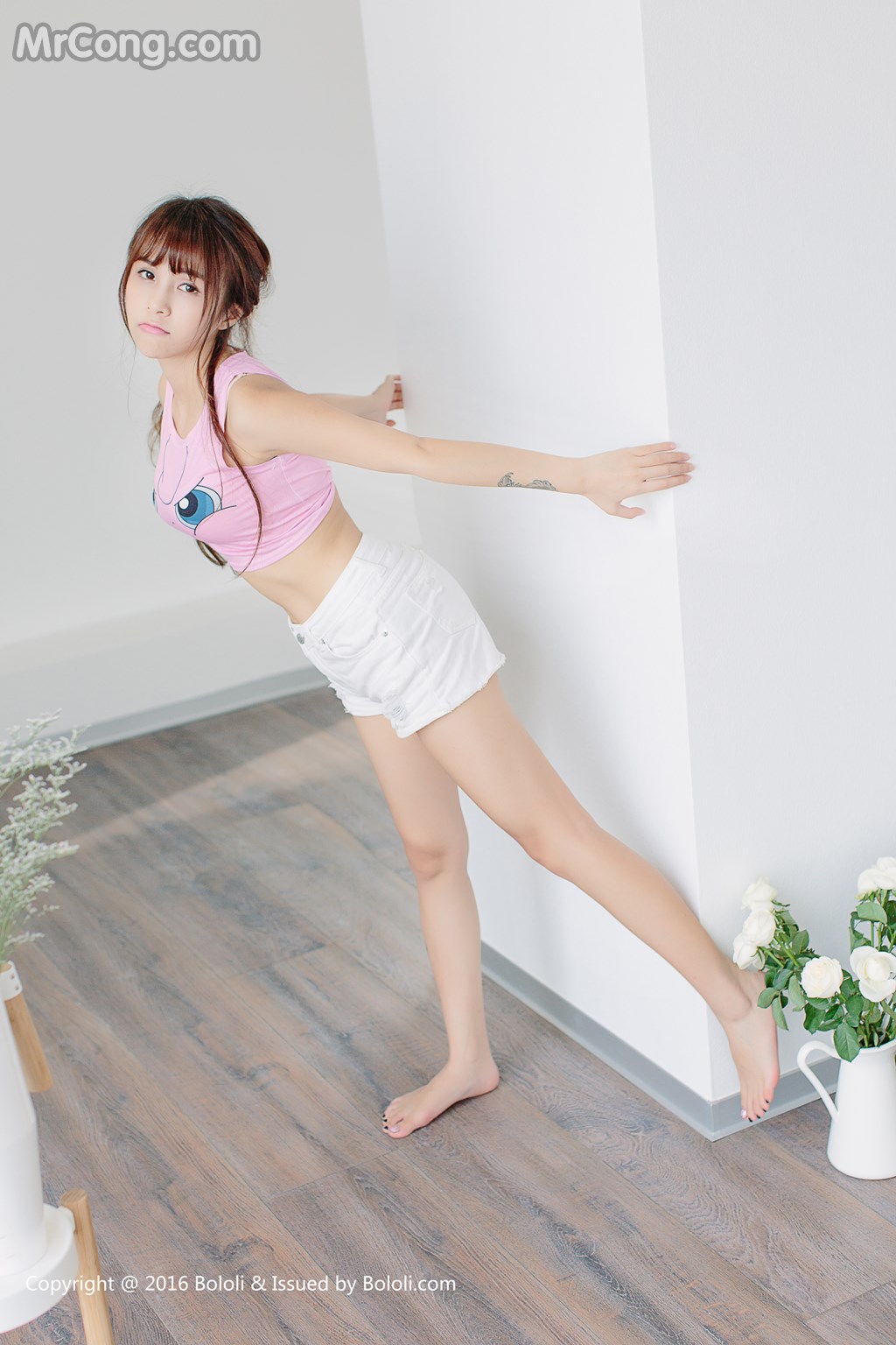 Kimoe Vol.002: Xia Mei Jiang (夏美酱) v&agrave; Qiu Qiu Zhou Wen (球球周闻) (41 images)