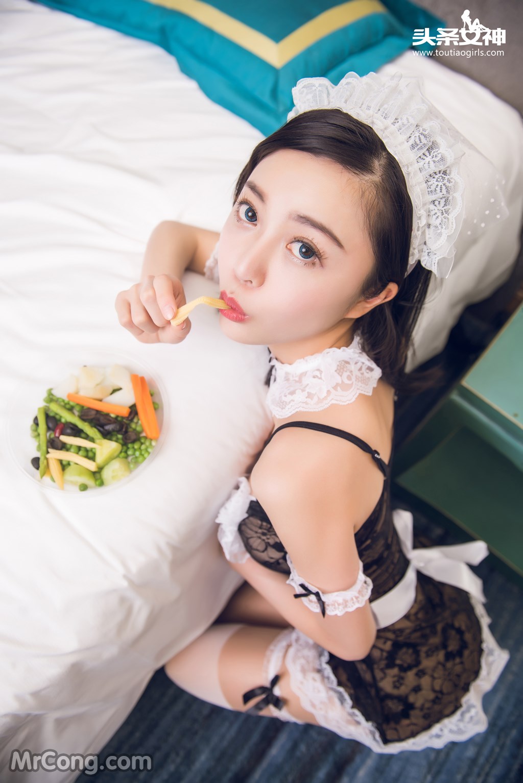TouTiao 2016-12-23: Xiao Ai (小爱) (22 images)