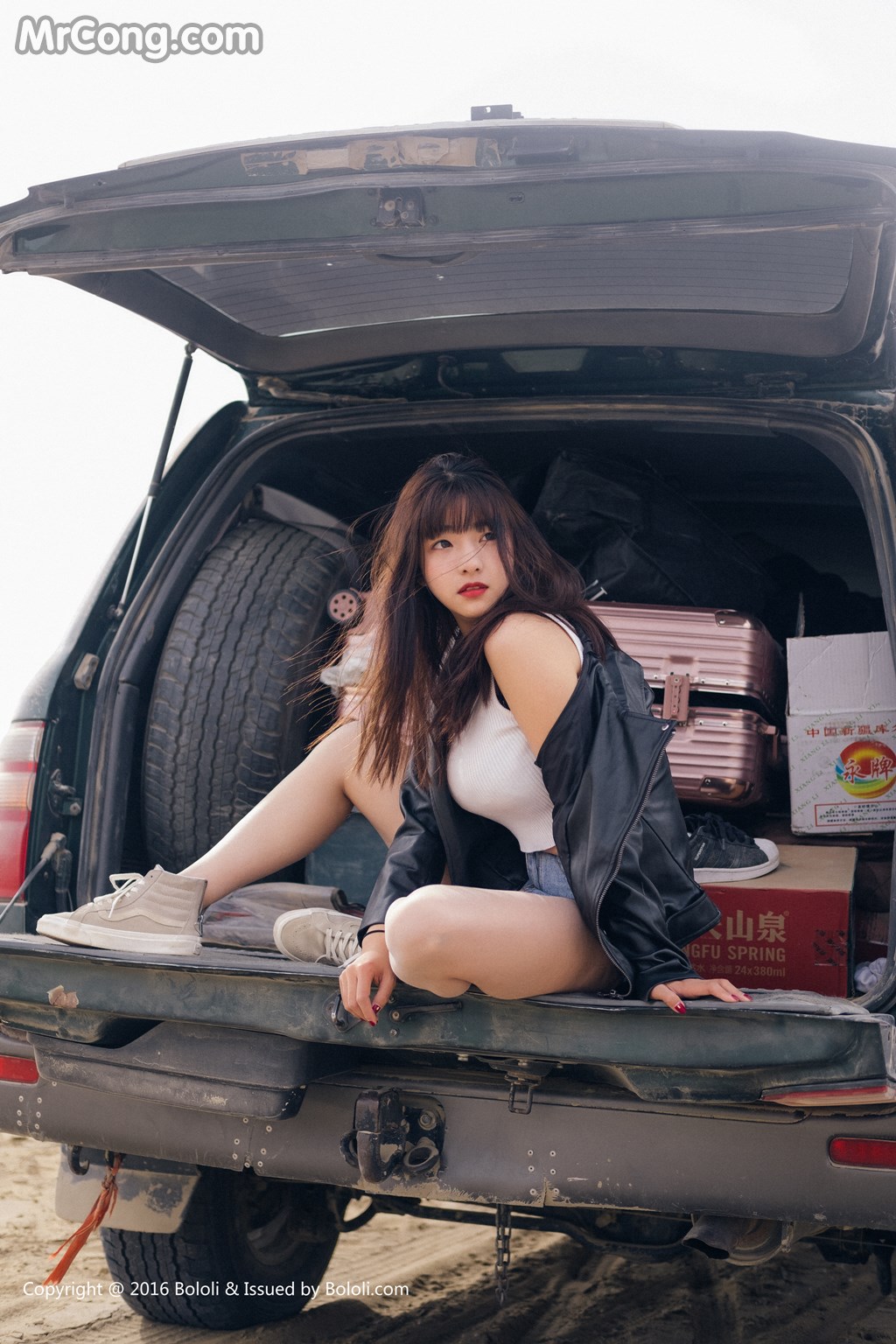 Kimoe Vol.010: Qiu Qiu Zhou Wen (球球周闻) (52 images)